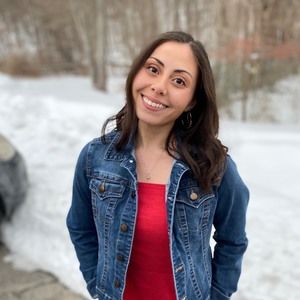 Meet your Posher, Amalia